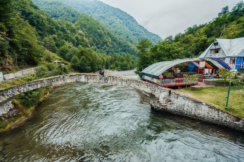 Экскурсия в Мачахельское ущелье из Батуми